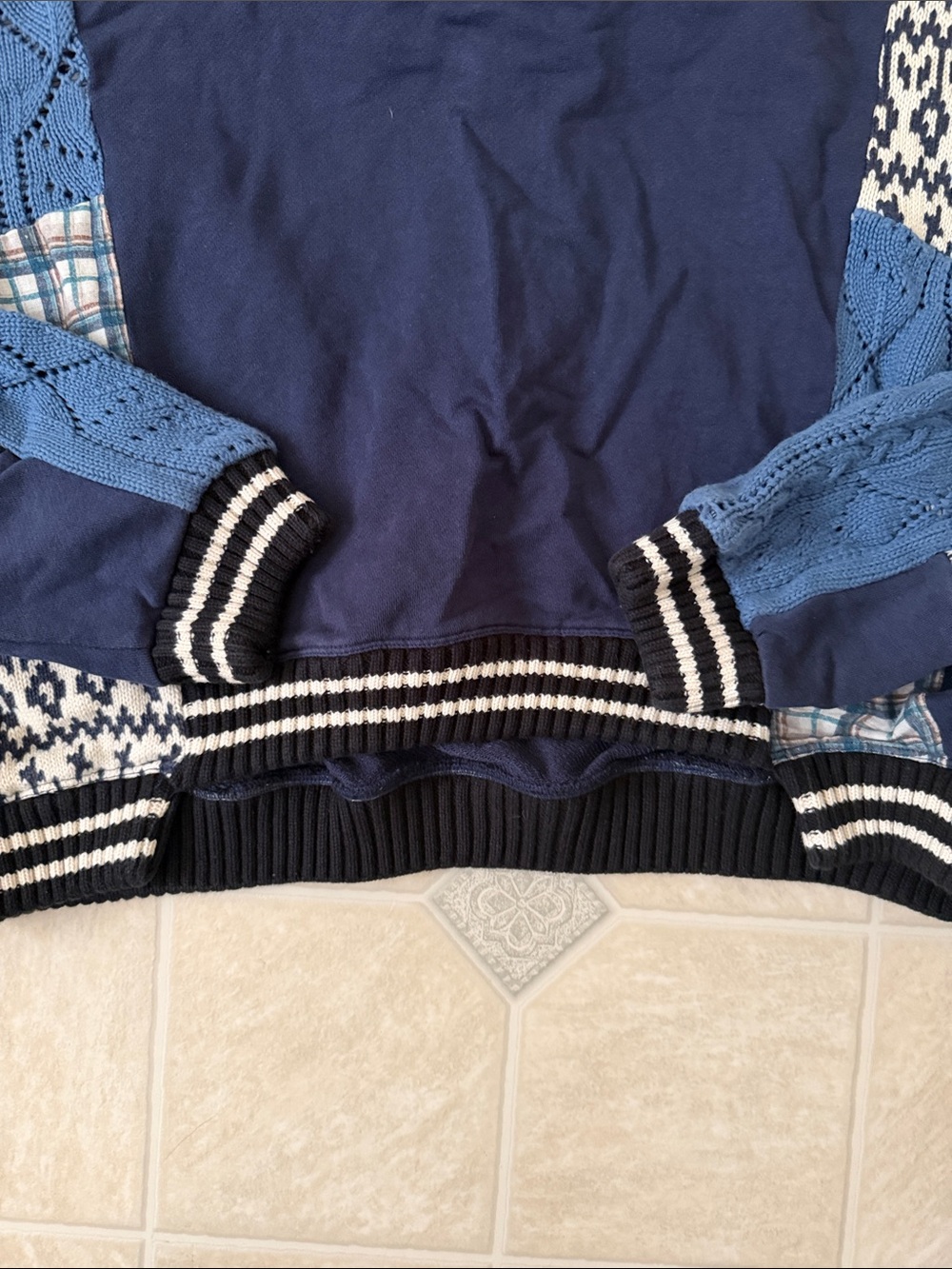 Pilcro Cropped Sweater - Picture 3 of 3